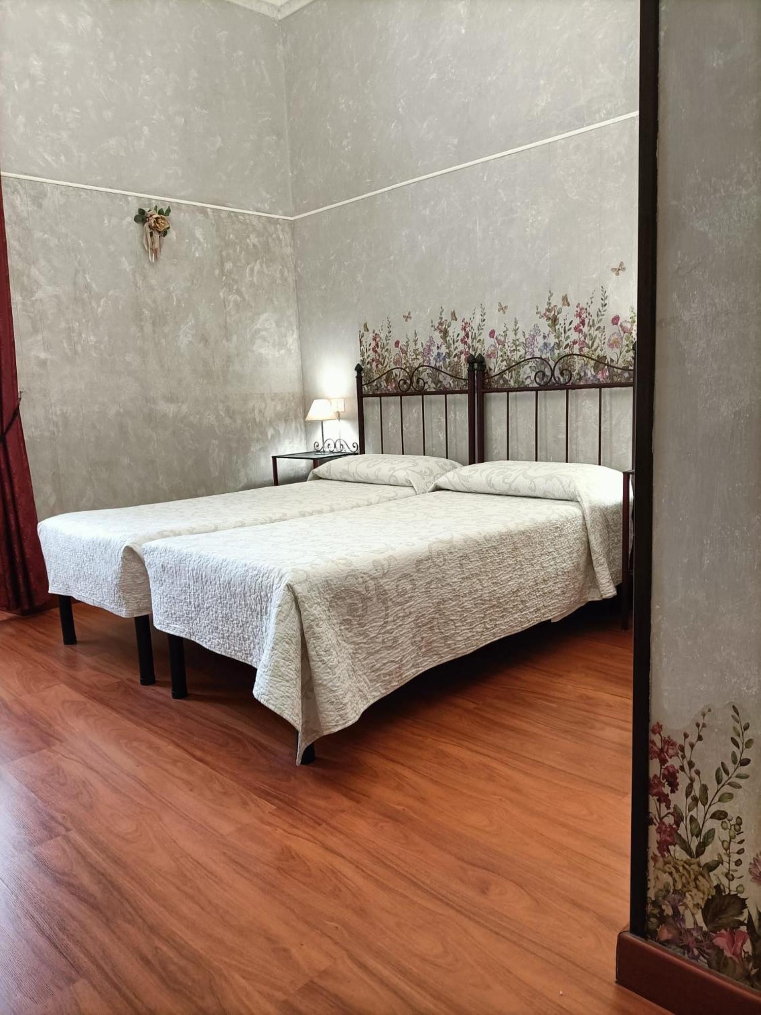 Standard Doppelzimmer mit Gemeinschaftsbad